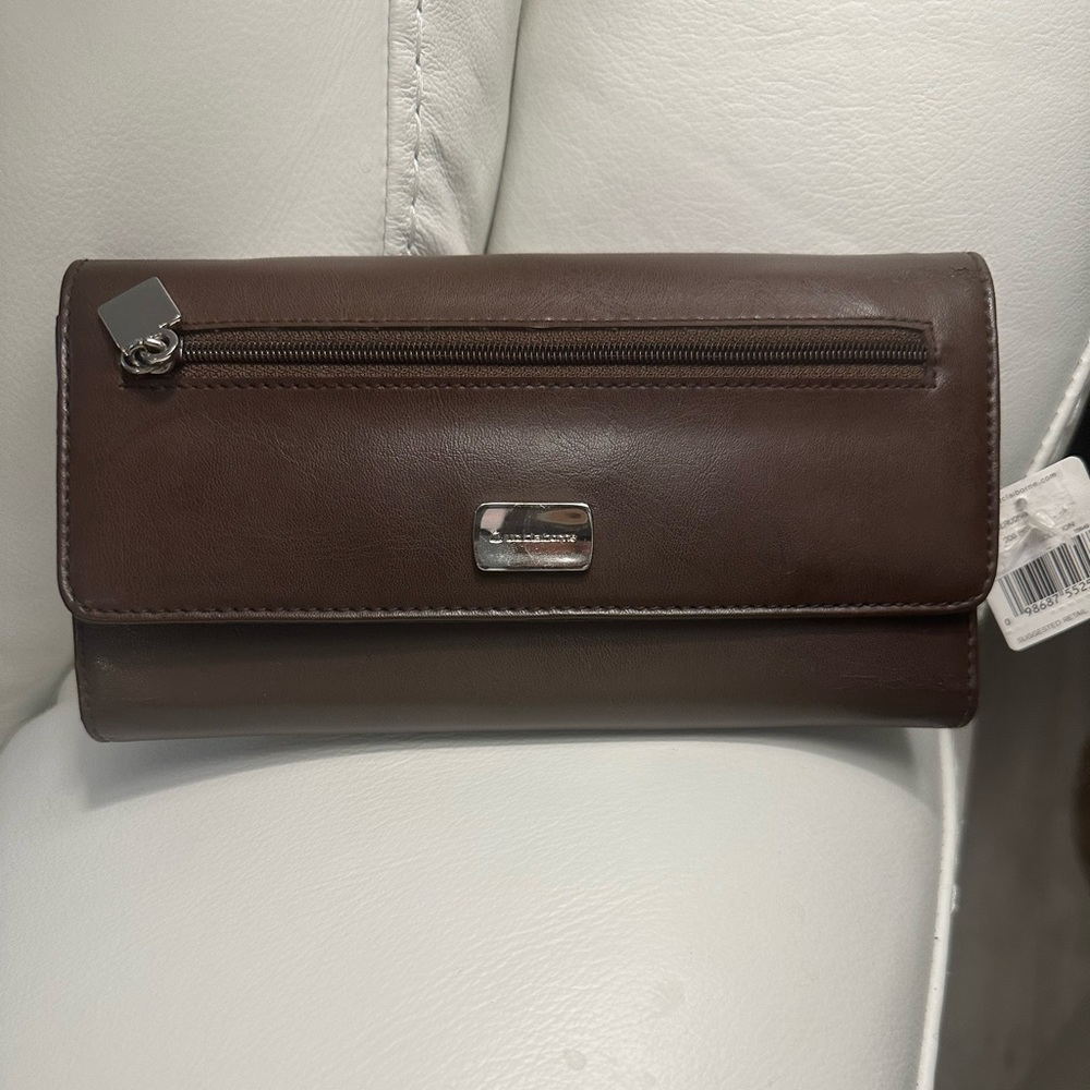 NWT Liz Claiborne Wallet